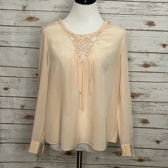 Rebecca Taylor Tops - Rebecca Taylor light pink coquette silk braided neckline blouse Size 6